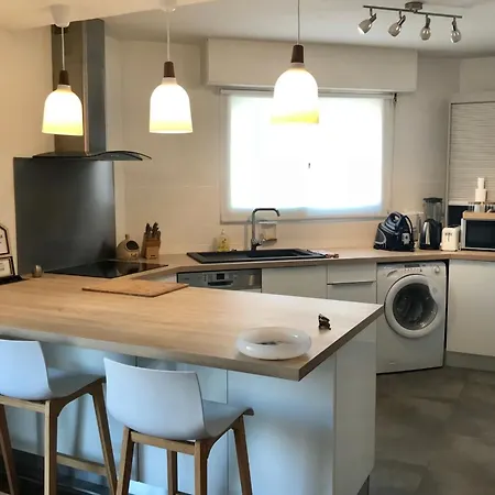 Apartman Bright Near Center And Beaches *